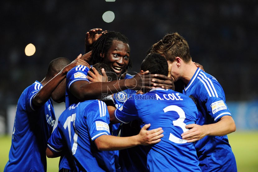 Pemain Chelsea FC meluapkan kegembiraannya seusai mencetak gol. 