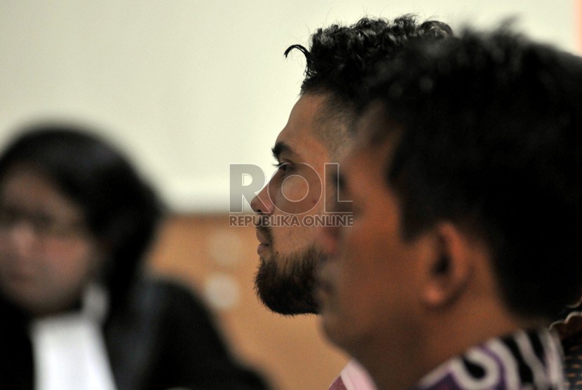 Pesepakbola Indonesia Diego Michiels menjalani sidang vonis kasus pengeroyokan di Pengadilan Negeri Jakarta Pusat.  (Republika/Prayogi)