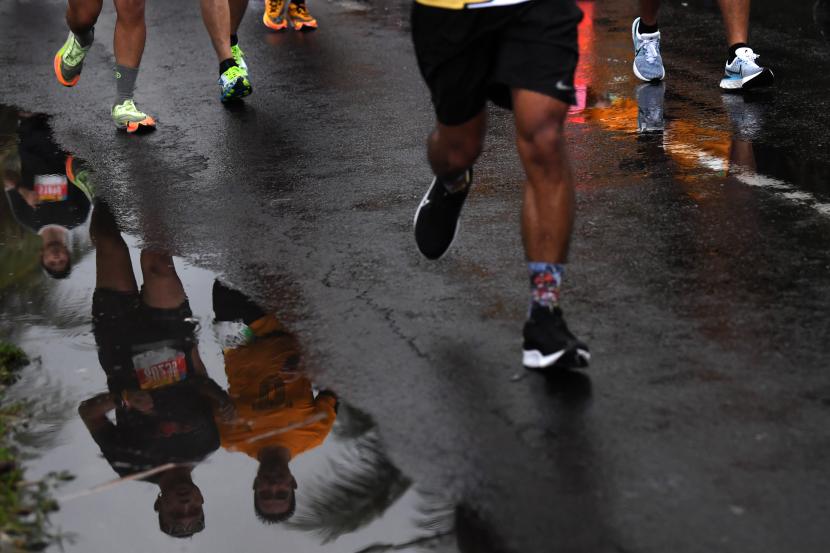 Peserta lari maraton (ilustrasi). Ada beberapa cara untuk memulihkan diri setelah mengikuti lari maraton.