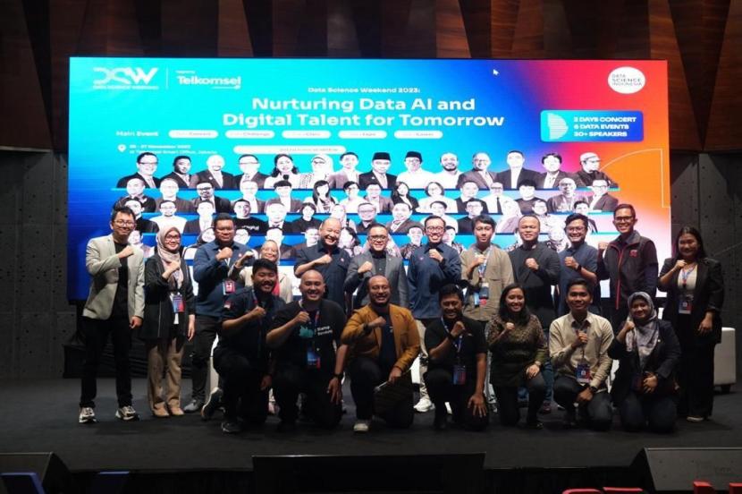 Peserta Data Science Weekend (DSW) yang diselenggarakan komunitas Data Science Indonesia berkolaborasi dengan Telkomsel, pada 25 hingga 27 November 2023.