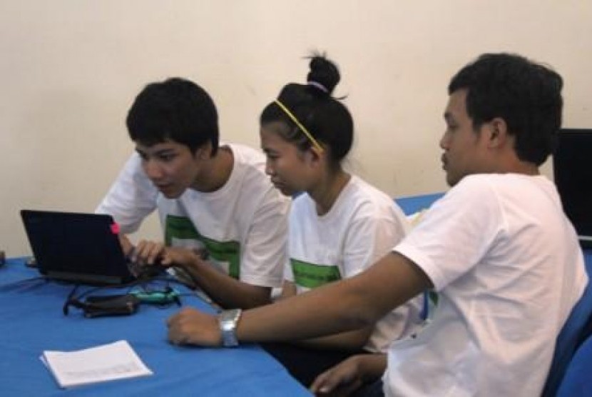 Peserta Pelatihan Jurnalistik ROL to School di Bogor, Selasa (22/5).