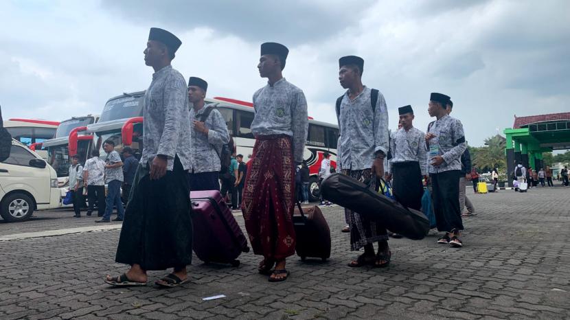 Peserta Porseni NU saat tiba di Surakarta.