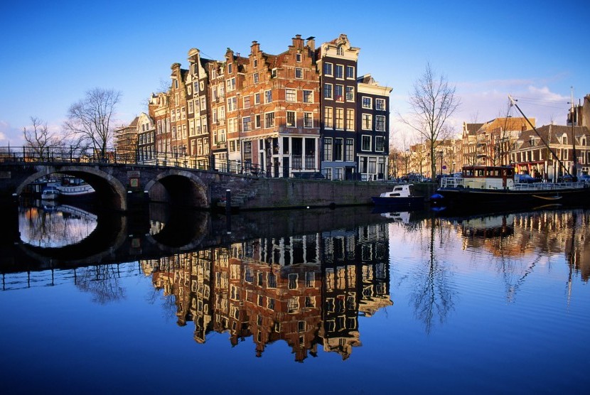 Liburan ke Belanda jadi impian banyak orang. Jika bujet terbatas berikut beberapa cara menikmati Amsterdam tanpa mengeluarkan biaya besar.