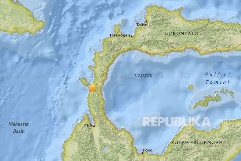 Peta dengan episentrum gempa berkekuatan 7,7 skala Richter di dekat Palu, Jumat (28/9).