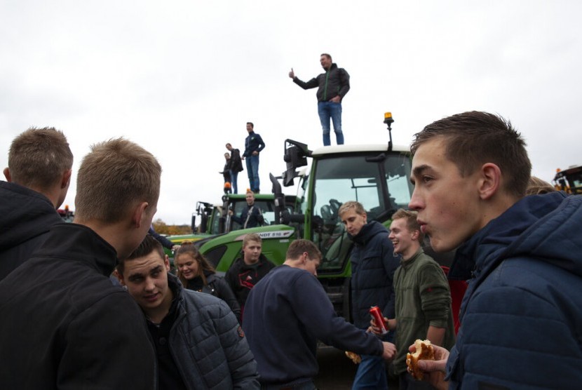 Petani Belanda berdemonstrasi