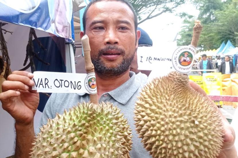 Petani Kabupaten Lebak berhasil mengembangkan durian varietas Sangkanwangi 1 dengan tampil pada Jambore 1 Petani Peternak Nelayan di Rangkasbitung, 