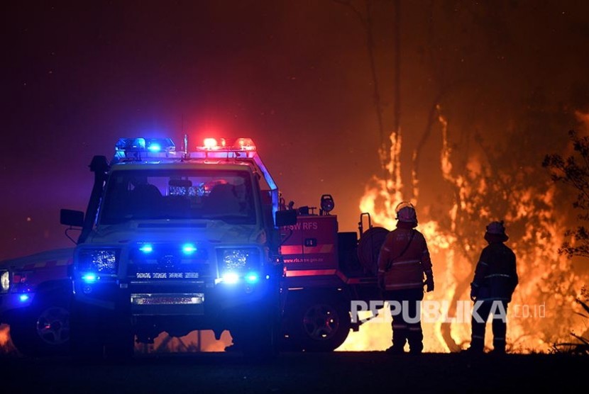Warga dan wisatawan di negara bagian Victoria, Australia, diminta meninggalkan wilayah itu pada Ahad (29/12) (Ilustrasi kebakaran Australia)