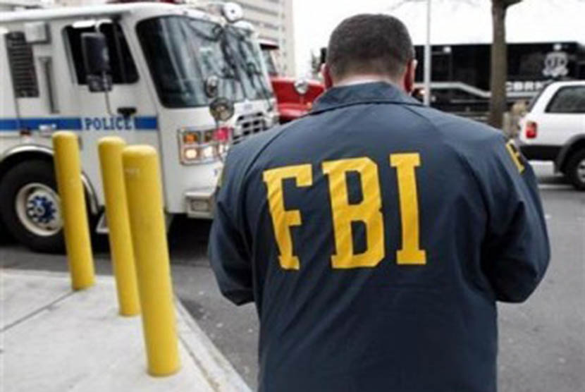 Petugas FBI (ilustrasi). FBI Selidiki Ancaman Bom Terhadap Organisasi Muslim CAIR Minnesota