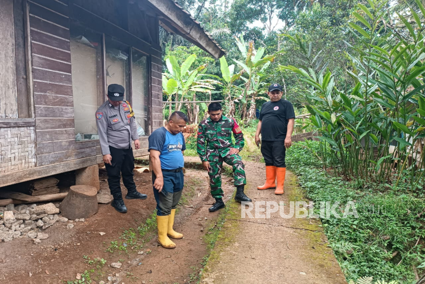 Warga Pelosok Bandung Barat Dihantui Pergerakan Tanah di Musim Penghujan