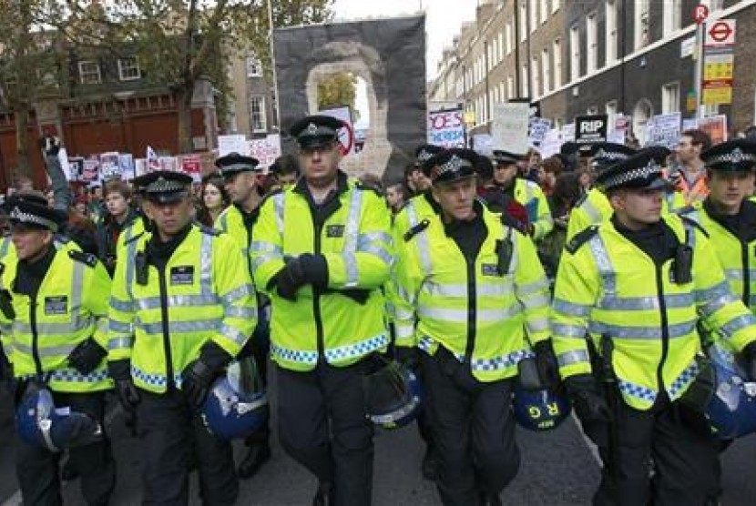 Petugas kepolisian di Inggris.