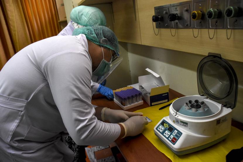 Negara bagian utara Malaysia, Penang melarang pendatang dari luar negeri yang mencari perawatan medis terkait virus corona. Pihak berwenang memperketat pembatasan pergerakan di beberapa bagian pulau selama akhir pekan, karena muncul kasus baru virus corona.