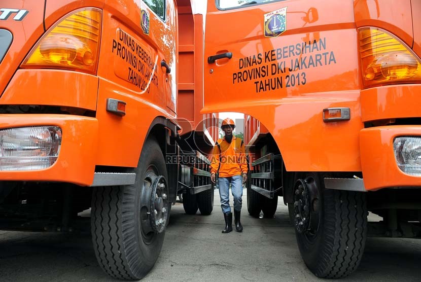 92 Truk  Sampah Baru Siap Layani Warga Jakarta  Republika 