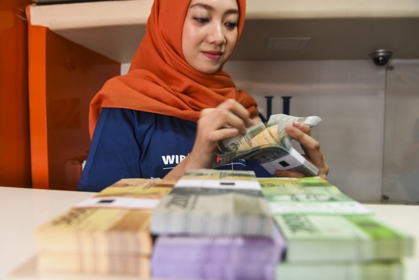 Kantor Perwakilan Bank Indonesia Provinsi Bali menyiapkan kas keliling penukaran uang kecil untuk kebutuhan Lebaran atau Idul Fitri 1443 Hijriah dengan menyasar empat kabupaten/kota di Pulau Dewata. 