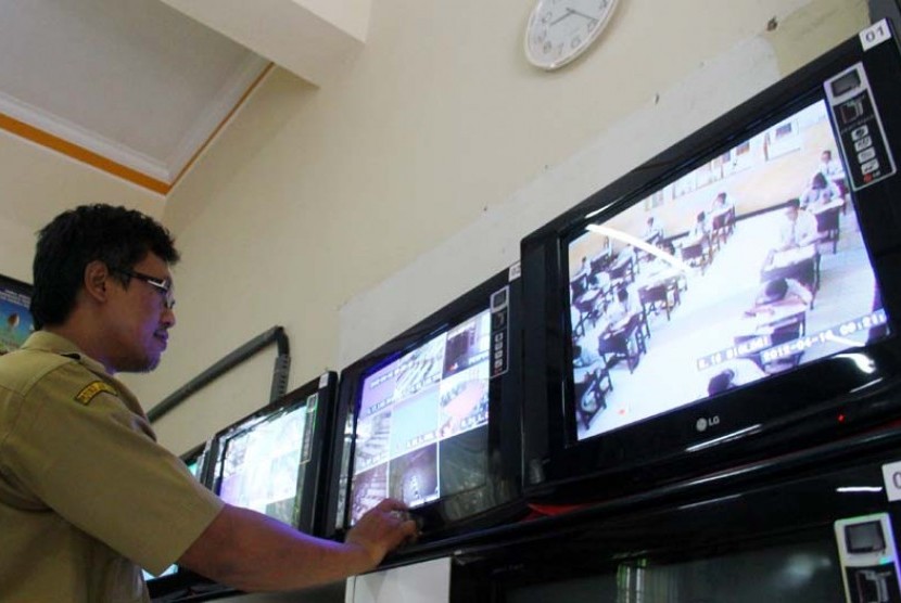 Menjaga Ungaran Melalui Live CCTV