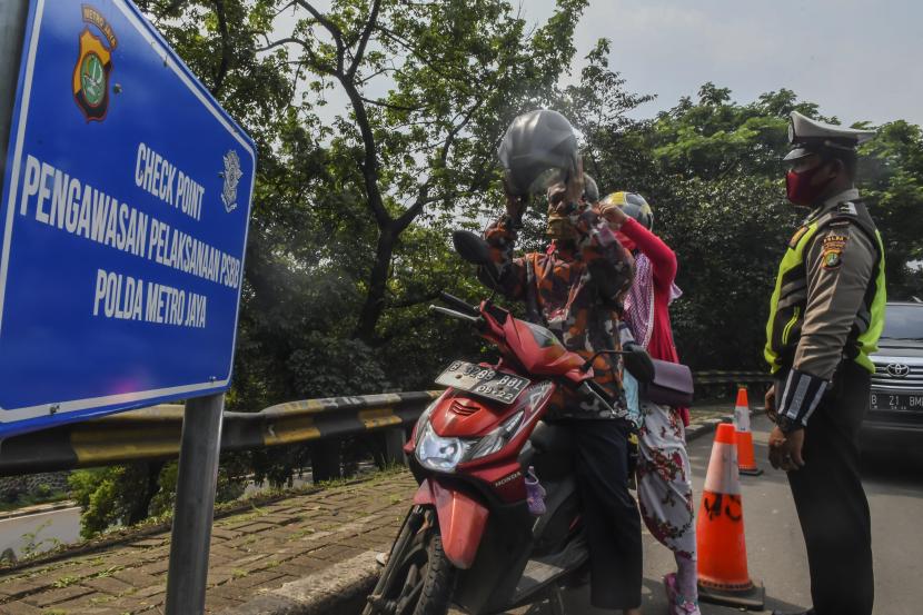 Kabid Humas Polda Metro Jaya, Kombes Yusri Yunus mengatakan, pihaknya berencana akan menambah jumlah pos pemantauan kendaraan atau check point selama pelaksanaan Pembatasan Sosial Berskala Besar (PSBB) di Jakarta.