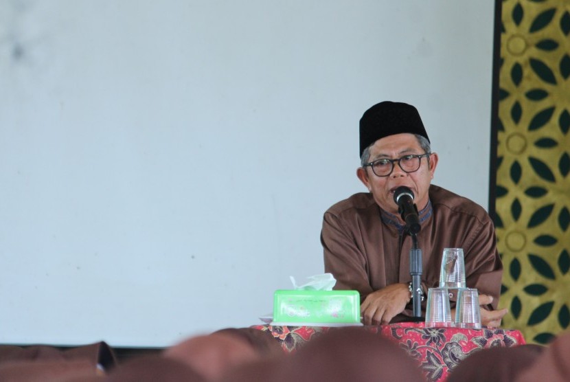 Pewakaf dan pendiri Pondok Pesantren Trubus Iman di Tanah Grogot Kabupaten Tanah Paser Kalimantan Timur H Tony Budi HartonoH Tony 