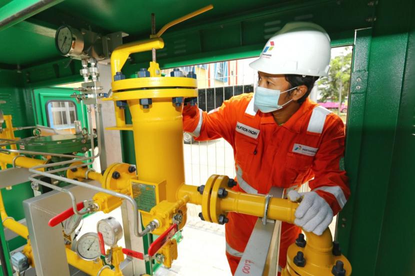 Subholding Gas Pertamina menambah pelanggan di sektor industri sekaligus menyukseskan program sinergi BUMN yakni PT Garam (Persero) yang berlokasi di Kawasan Industri Garam Segoromadu-Gresik, Jawa Timur.  (ilustrasi).
