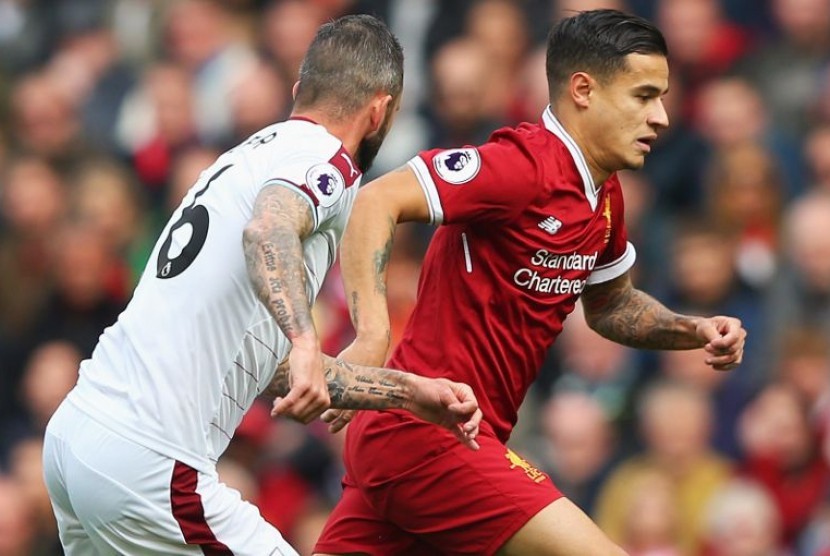 Philippe Coutinho beraksi ketika Liverpool menghadapi Burnley pada lanjutan Liga Primer, Sabtu (16/9). Laga itu berakhir imbang 1-1.