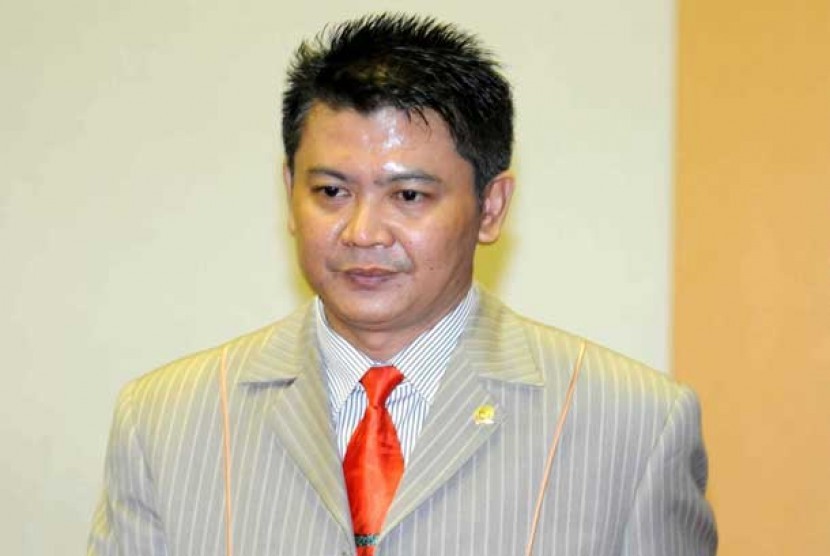 Pieter C. Zulkifli Simabuea