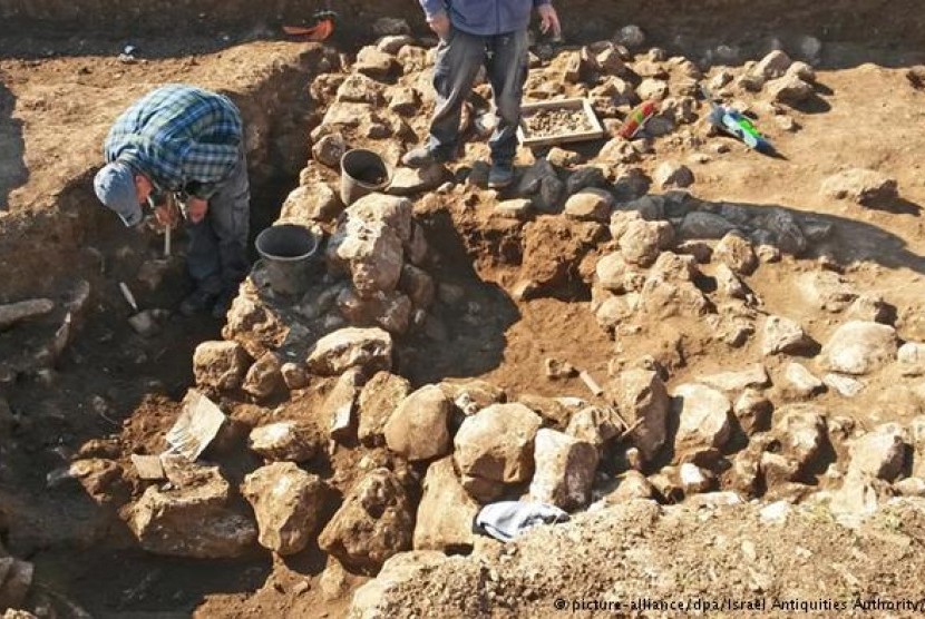 Pihak berwenang di Israel mengumumkan penemuan sebuah permukiman manusia kuno di Yerusalem yang berusia 7.000 tahun.