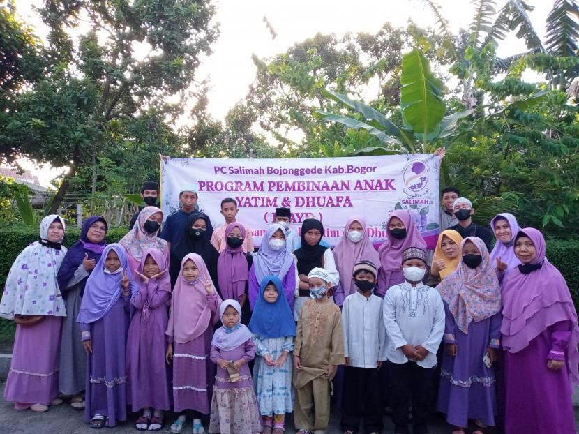 Pimpinan Cabang Persaudaraan Muslimah (PC Salimah) Bojonggede, kabupaten Bogor, melalui Program Pembinaan Anak Yatim dan Dhuafa (P2AYD) 
