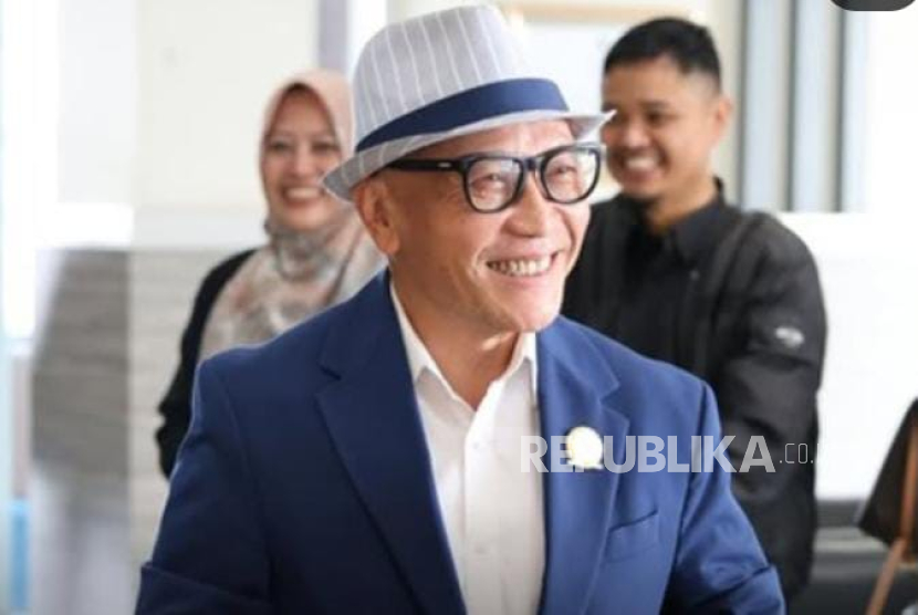 Pimpinan DPRD Provinsi Jawa Barat Buky Wibawa.