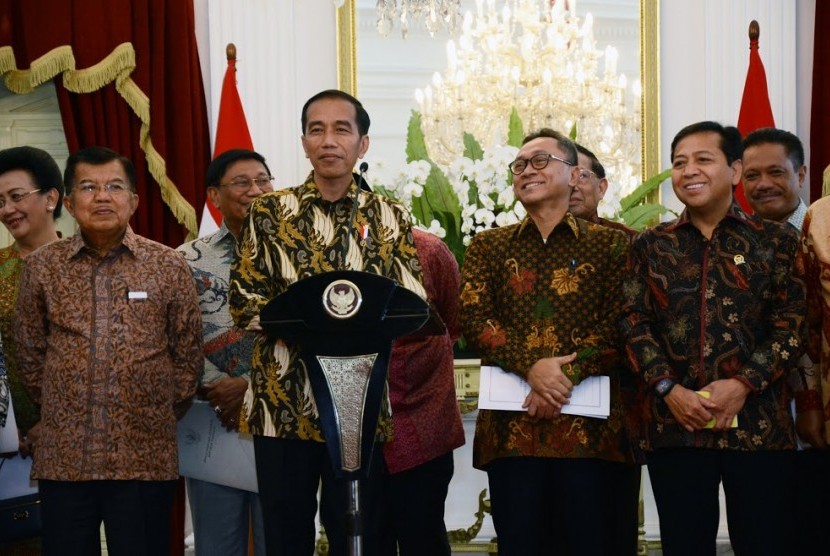 Pimpinan lembaga negara menghadiri rapat dengan presiden, Selasa (14/3).