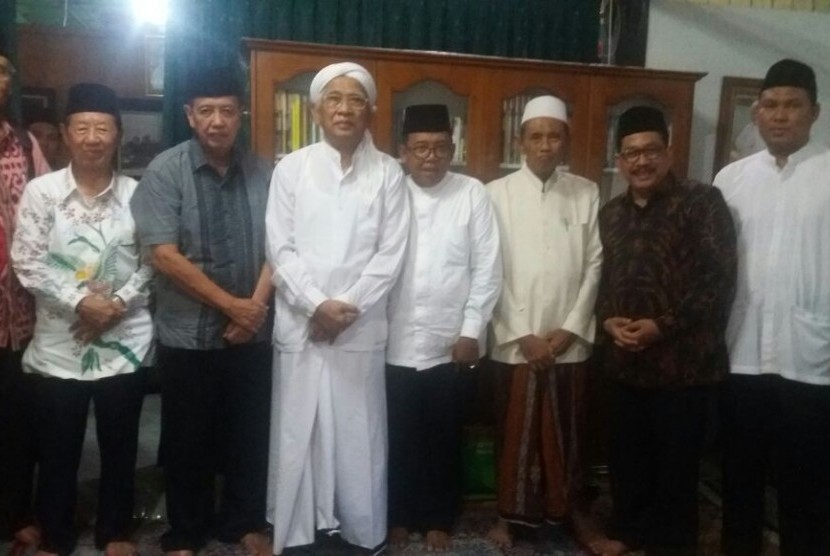 Pimpinan MUI Bersilahurahim bersama Gus Mus