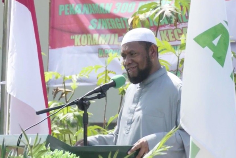 Pimpinan Pondok Pesantren Nuu Waar Ustaz Fadzlan Garamatan