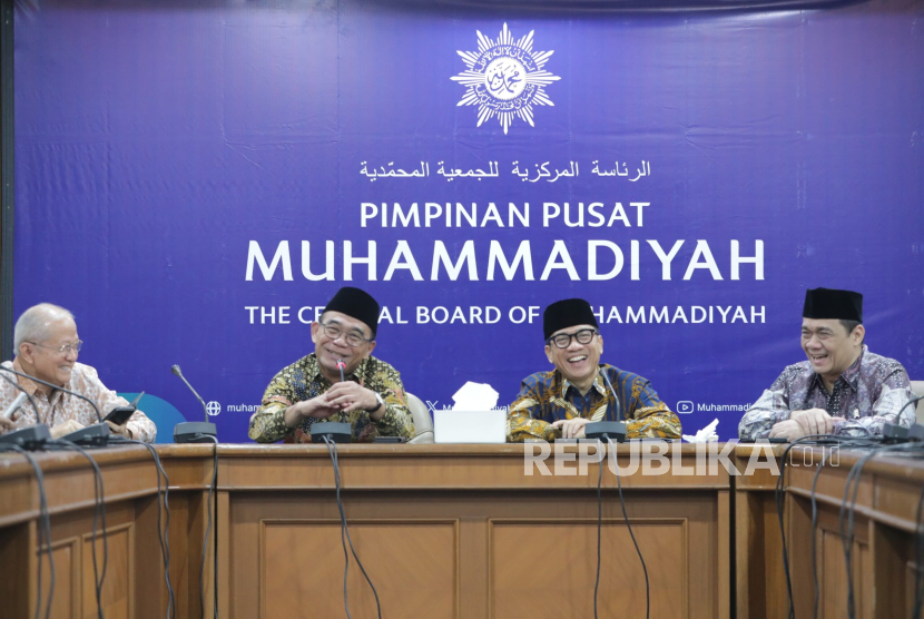 Pimpinan Pusat Muhammadiyah terima silaturahim Menteri Desa dan Pembangunan Daerah Tertinggal, Yandri Susanto, di Gedung Pusat Dakwah Muhammadiyah Jakarta, Kamis (13/3/2025).