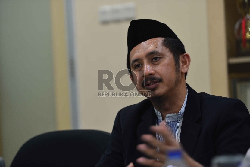 Pimpinan Umum Wahdah Islamiyah, Muhammad Zaitun Rasmin yang juga Inisiator Majelis Intelektual dan Ulama Muda Indonesia (MIUMI). 