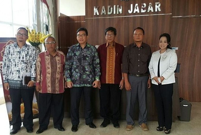 Pimpinan Wilayah Muhammadiyah Jabar bersilaturahim ke Kadin Jabar.