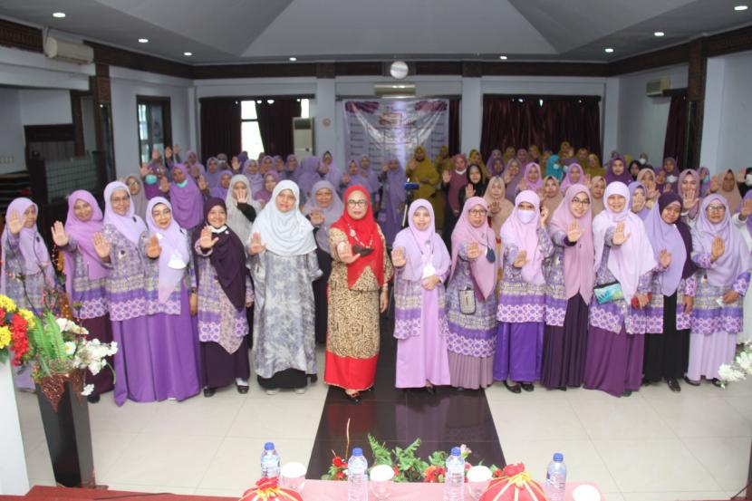 Pimpinan Wilayah Salimah Sulawesi Selatan menggelar kegiatan Lokakarya Nasional (Lokwil) 2022, yang mengusung tema 
