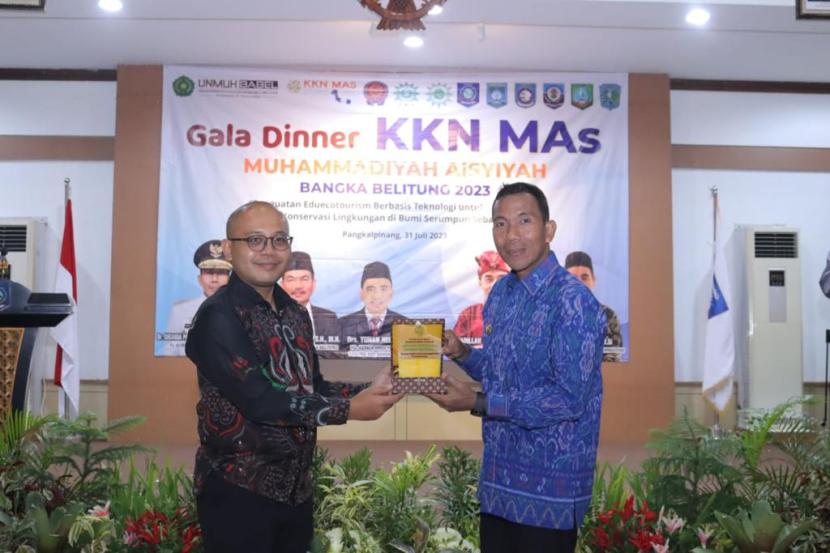 Pj Gubernur Bangka Belitung (Babel) Suganda Pandapotan Pasaribu mendukung kegiatan Kuliah Kerja Nyata (KKN) Muhammadiyah Aisyiyah (MAs) di Bangka Belitung.