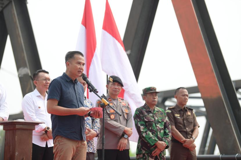Pj Gubernur Jawa Barat (Jabar) Bey Machmudin