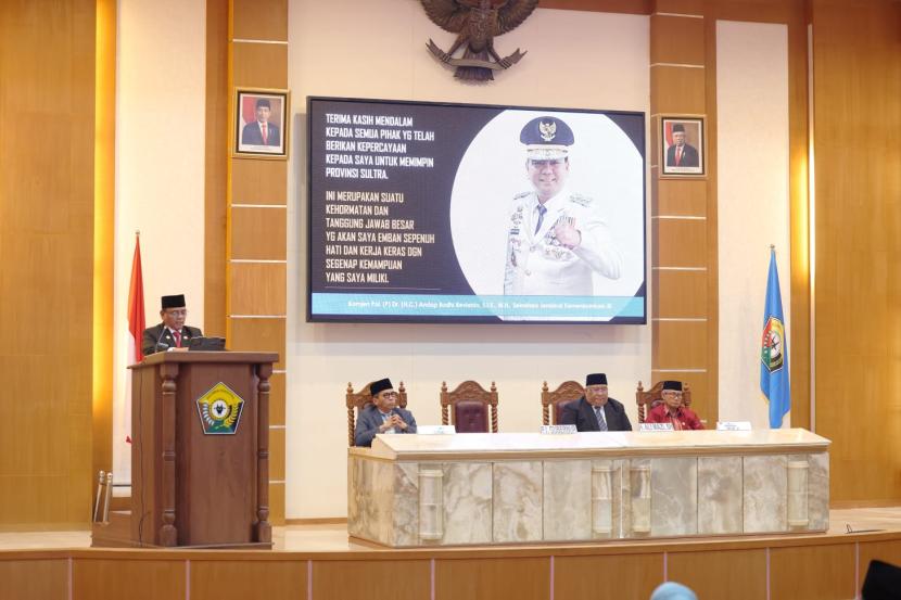 Pj Gubernur Sultra saat acara cara serah terima jabatan (sertijab) di Aula Pola, Kantor Gubernur Provinsi Sultra, Jumat (8/9/2023).