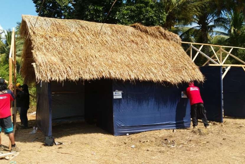 PKPU HI membangun rumah senyum di Tembobor, Lombok Utara.