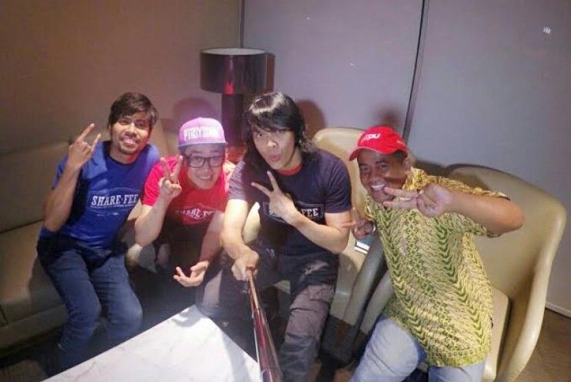 PKPU menggandeng Grup Band GIGI akan menggelar konser Kenduri Indonesia di Korea.