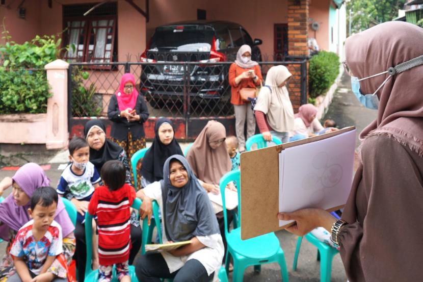 PKRS RS Azra mengadakan sosialisasi tentang Demam Berdarah Dengue (DBD) yang diselenggarakan di Posyandu Pisang RW 18 Kel. Tegal Gundil, Bogor Utara.