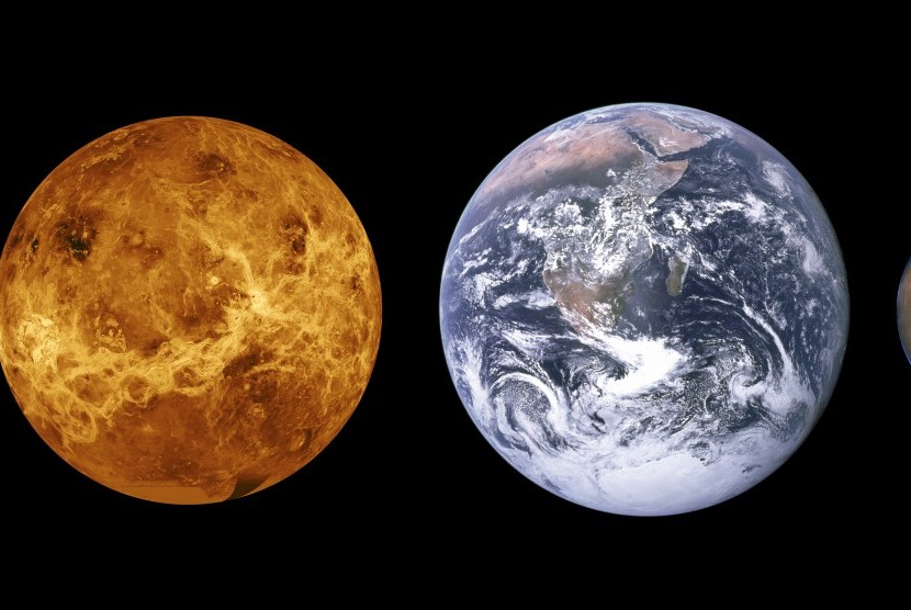 Ilustrasi alam semeta. Planet merkurius, venus, bumi, dan mars (kiri-kanan). Alquran sebutkan ayat tentang penciptaan alam semesta seperti langit dan bumi  