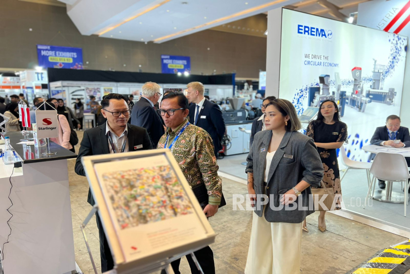 Plastics & Rubber Indonesia 2024 resmi dibuka hari ini hingga 23 November mendatang, di Jakarta International Expo (JIExpo), Kemayoran, Jakarta. 