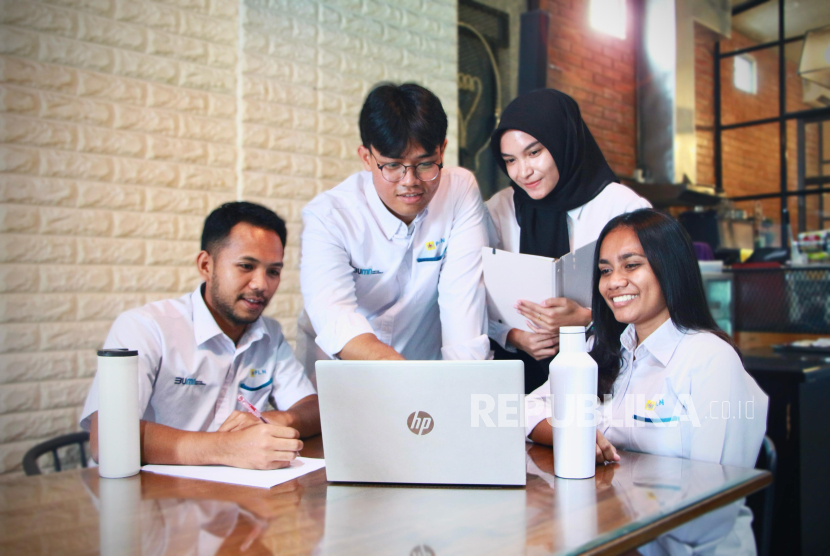PLN melakukan rekrutmen pegawai di seluruh Indonesia. Langkah ini merupakan bagian dari upaya PLN memperkuat ketahanan energi nasional.