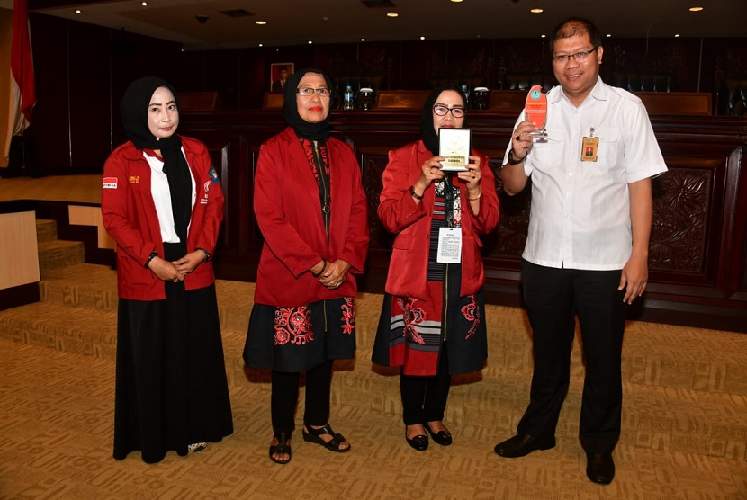 Plt Kepala Bagian Pemberitaan, Hubungan Antar lembaga dan Layanan Informasi Setjen MPR Budi Muliawan menerima kunjungan delegasi STIA Puangrimaggalatung Bone Sulawesi Selatan