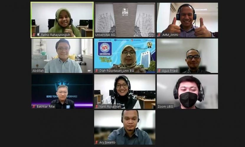 PLTI Yogyakarta melakukan visitasi ke Lembaga Bahasa Universitas BSI. Visitasi dilakukan secara online melalui Zoom, pada Kamis (25/8/2022). 