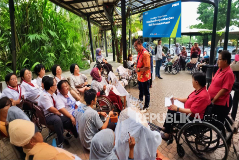 PNM Bantu Penyandang Disabilitas Jadi Pengusaha Kue Mandiri