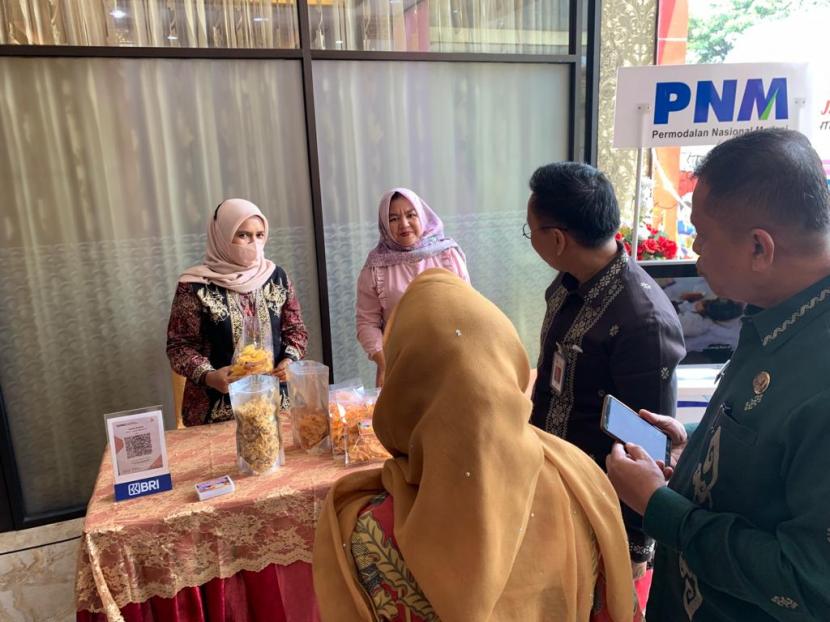 PNM Padang Raih Dua Penghargaan Bulan Inklusi Keuangan OJK