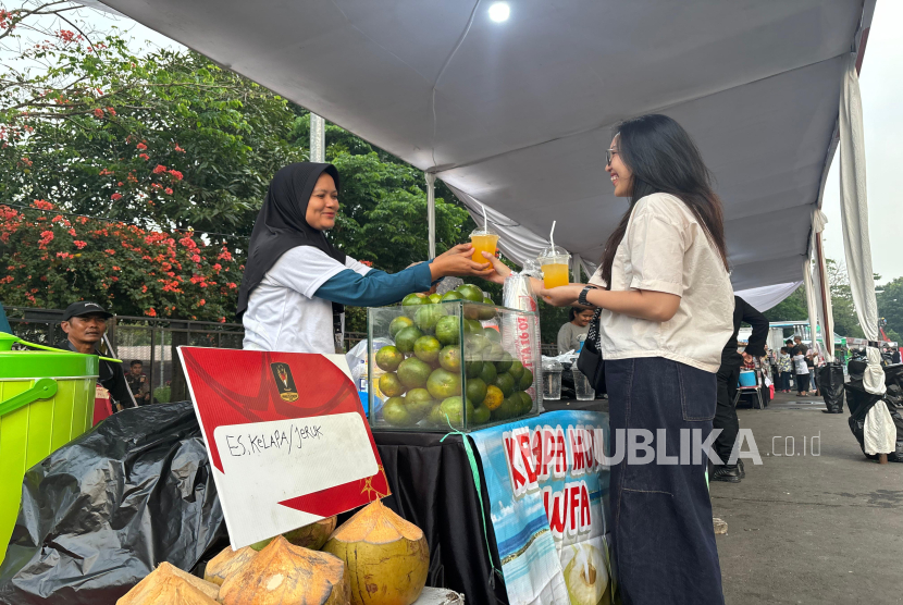 PNM tak hanya memberi akses pendanaan bagi nasabahnya tetapi juga membantu mendongkrak omzet mereka. 