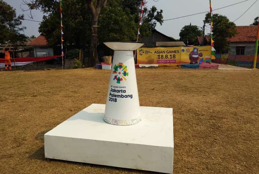 Podium obor api Asian Games, Pula Untung Jawa, Kepulauan Seribu. Besok, Jumat (17/8) obor akan dibawa berkeliling pulau Seribu.