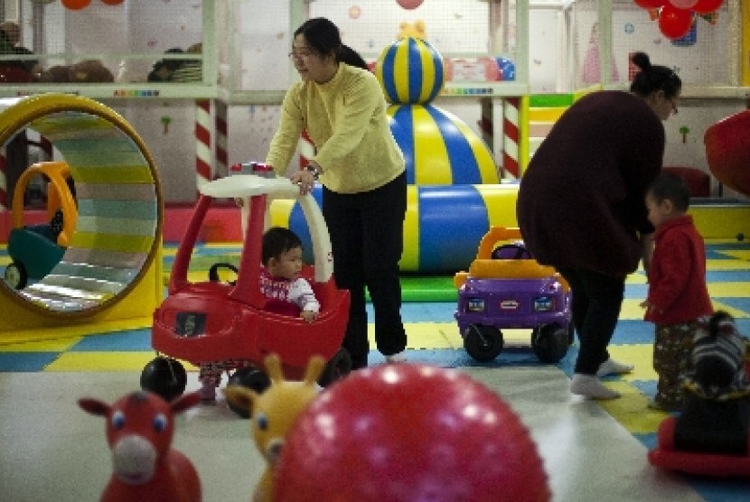 Pola pengasuhan orang tua Cina yang terlampau keras ternyata kurang berhasil, menurut studi di Amerika.