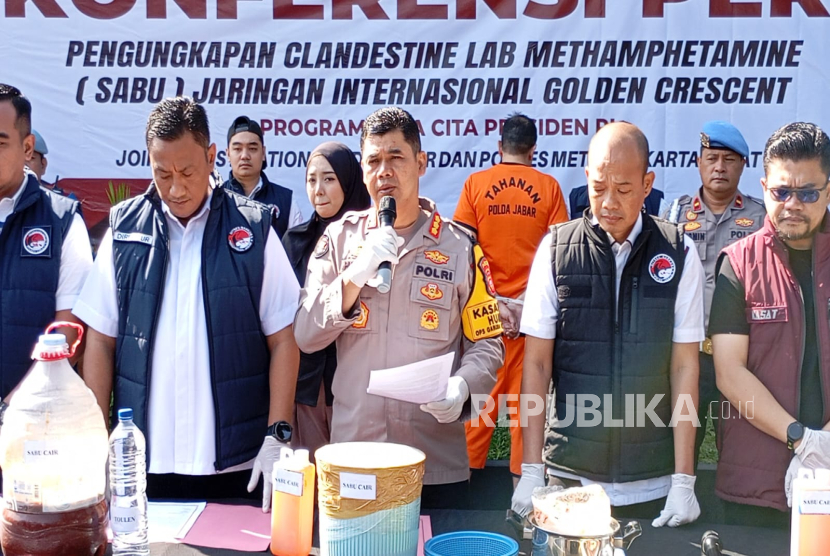 WNA Iran Jaringan Bulan Sabit Emas Ditangkap Polisi karena jadi Peracik Sabu di Indonesia